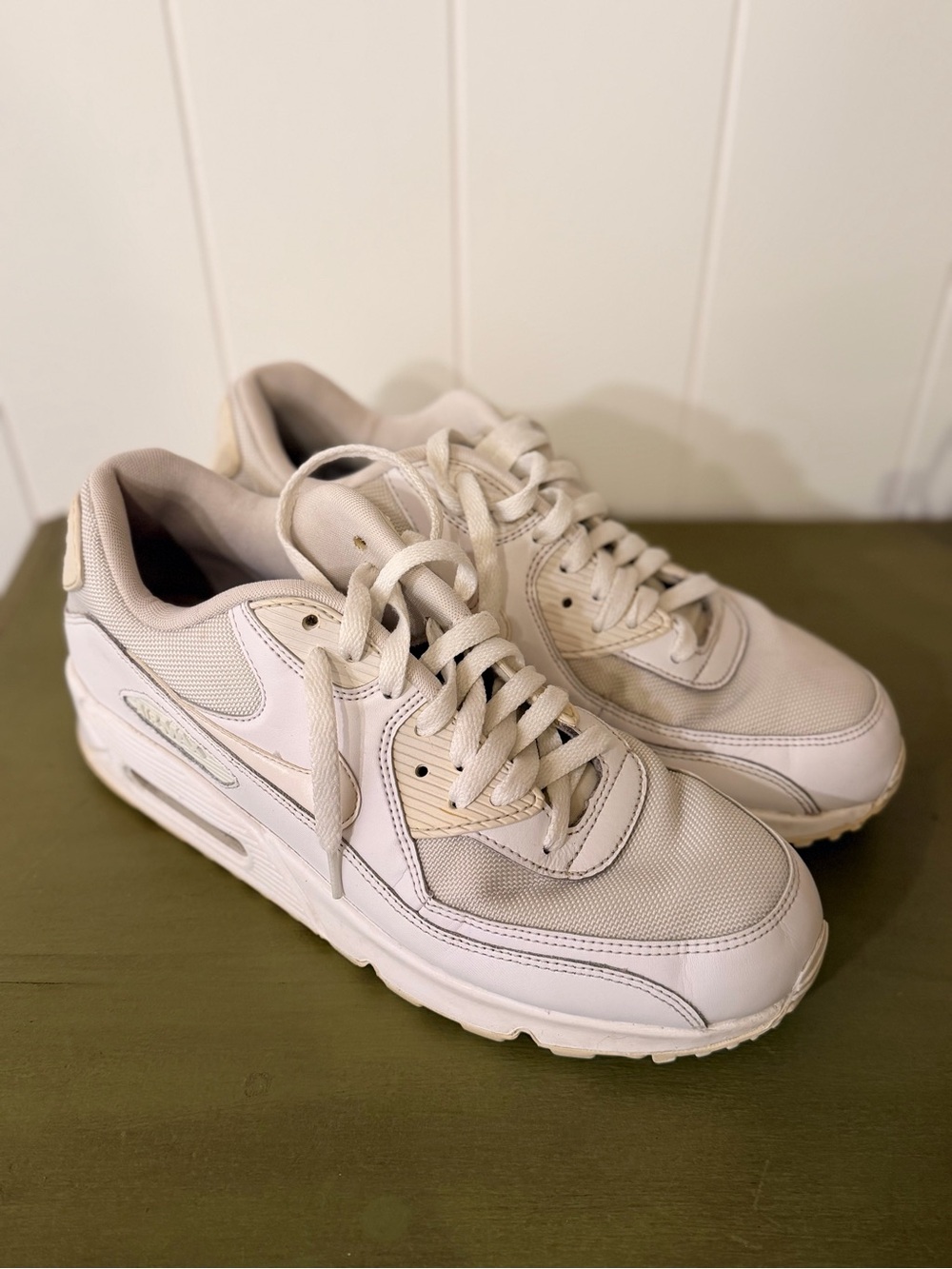 Nike Air Max 90 Triple White Sneakers Woman’s 10 Classic Casual Athletic Shoes